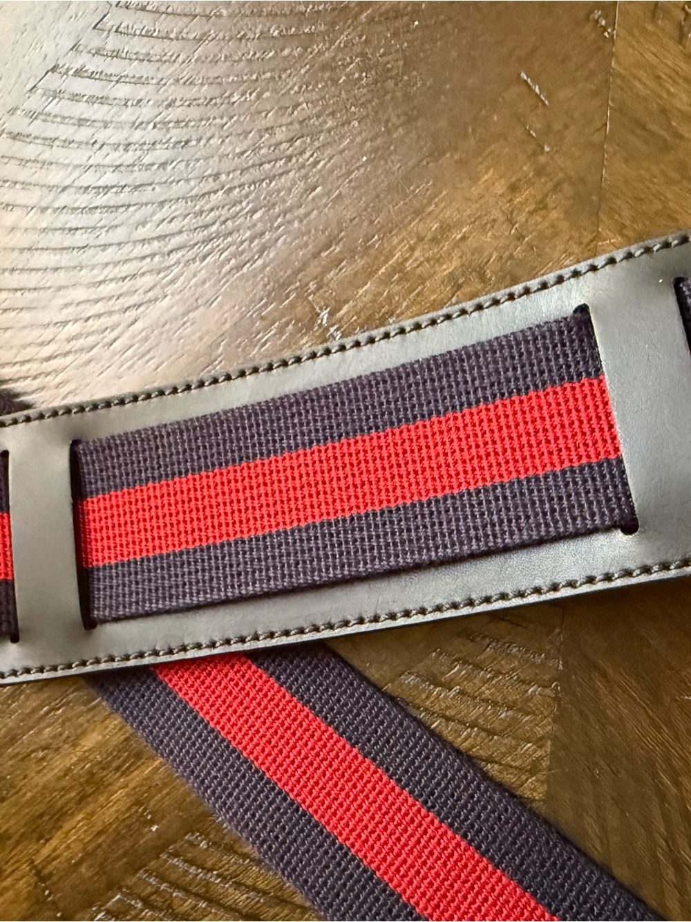 Gucci Gray GG Supreme Messenger Bag with Red-Blue Web Strap - Picture 8 of 10